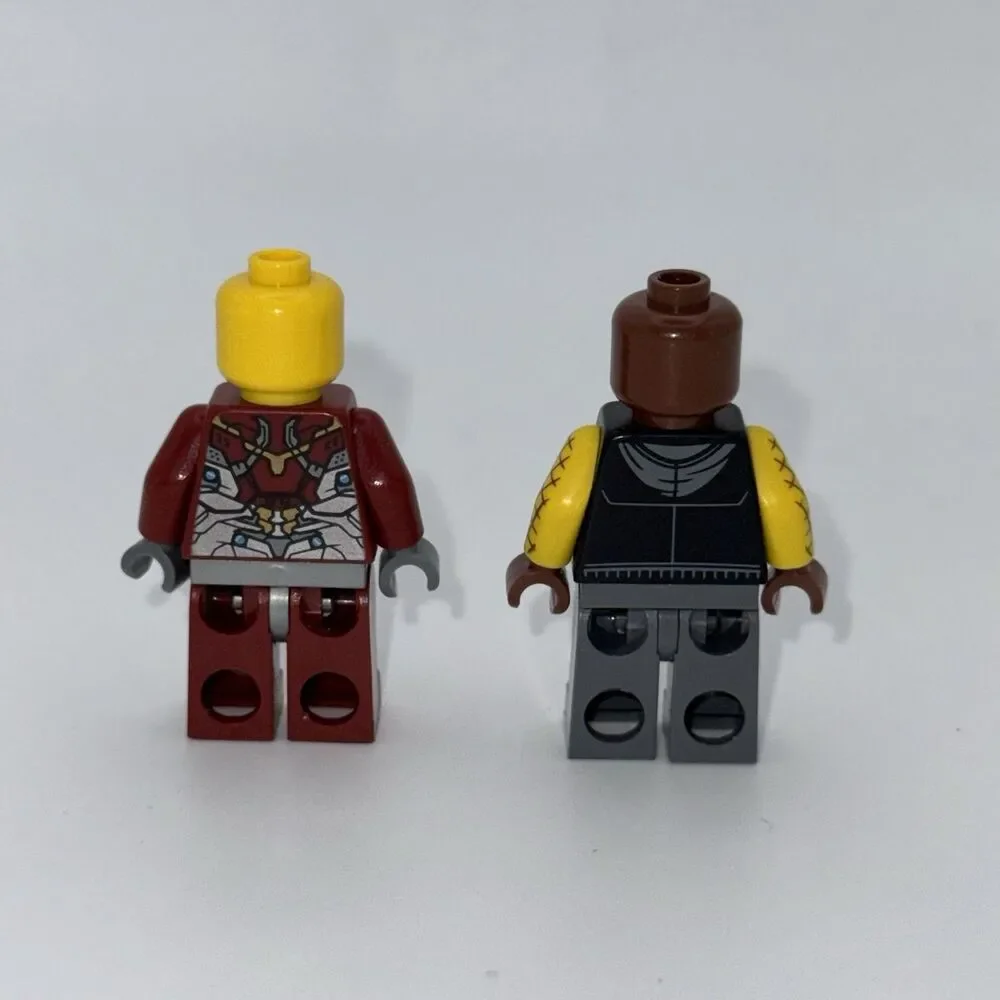 LEGO Marvel Minifigures Shocker sh404 & Iron Man Mk47 sh405 76083 Incomplete